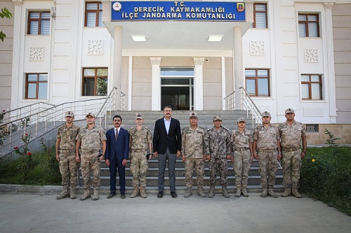 Vali Çelik, Derecik İlçe Jandarma Komutanlığı'nı Ziyaret Etti