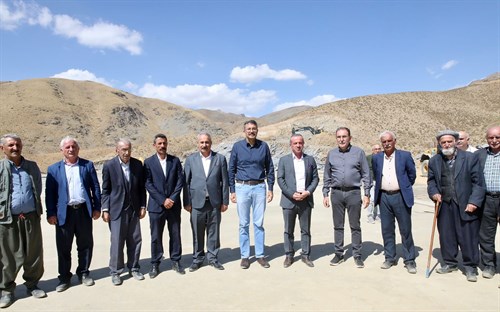Vali Ali Çelik, Işıklı Bölgesi Petrol Arama Tesis İnşaatını Denetledi