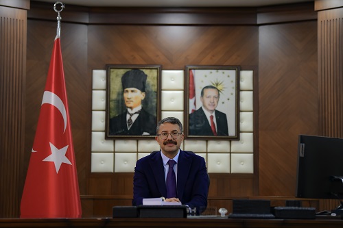 Valimiz Ali Çelik'in 23 Nisan Ulusal Egemenlik ve Çocuk Bayramı Kutlama Mesajı